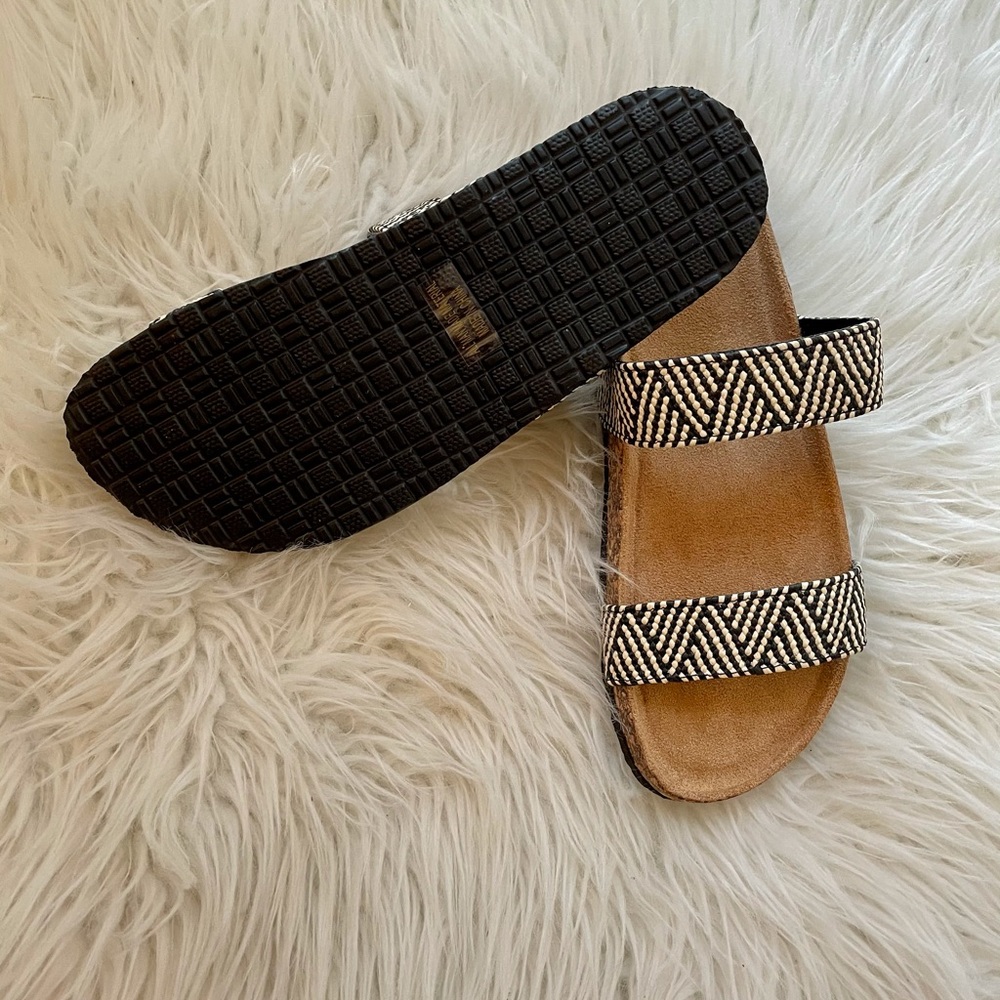 LAST FEW Aztec Tribal Woven Banded Footbed Sandals - Picture 8 of 16